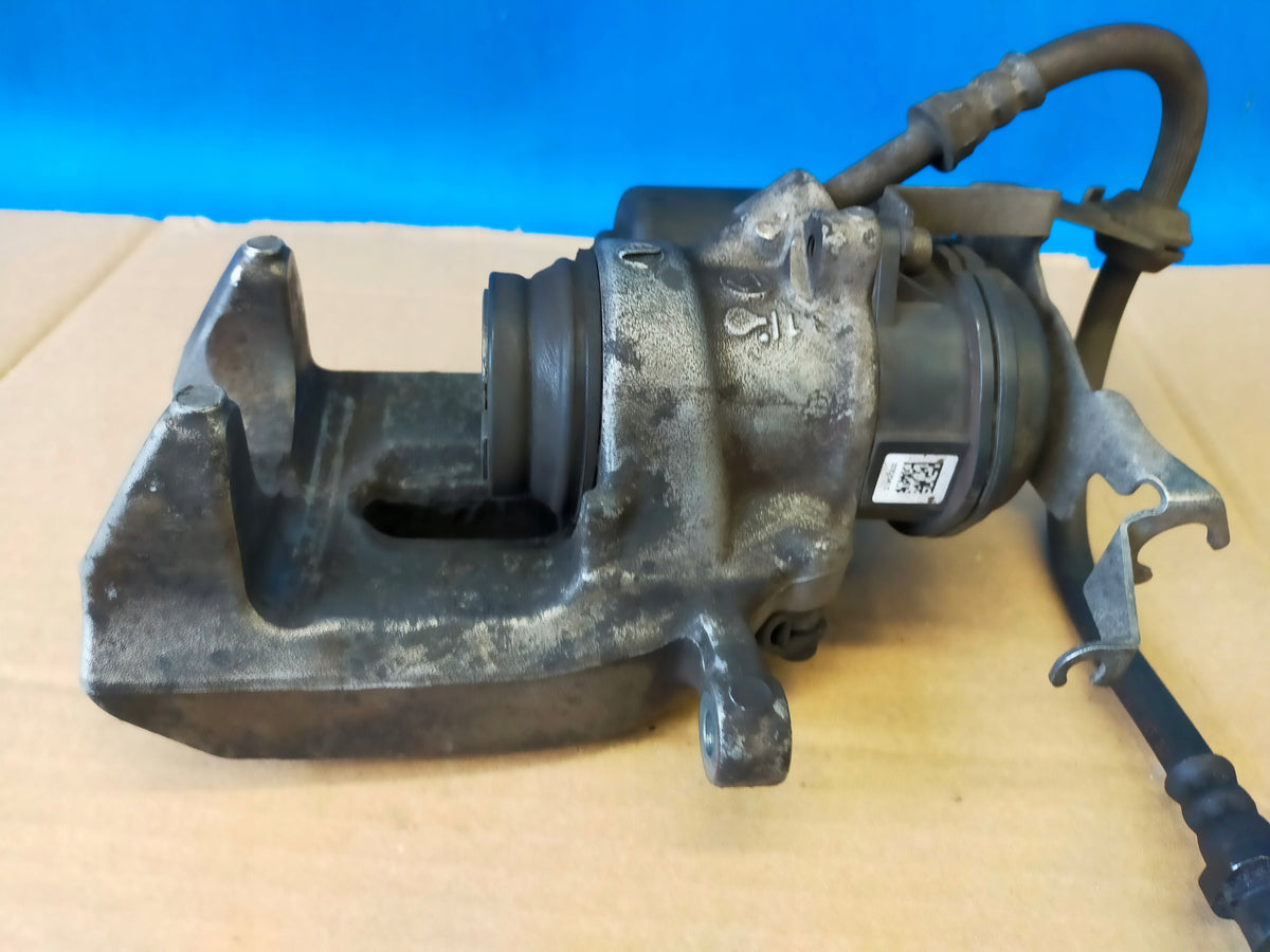 BMW 5 ER G31 TOURING 2018 R 520D BRAKE CALIPER REAR RIGHT FOR DISCS 330MM