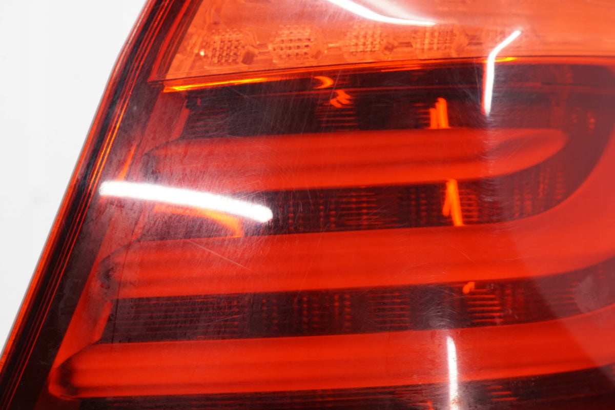BMW 5 F10 LAMP RIGHT REAR 7203230