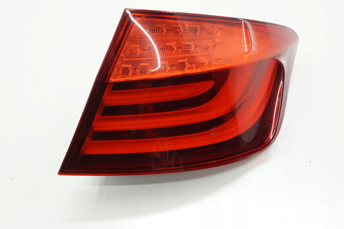 BMW 5 F10 LAMP RIGHT REAR 7203230