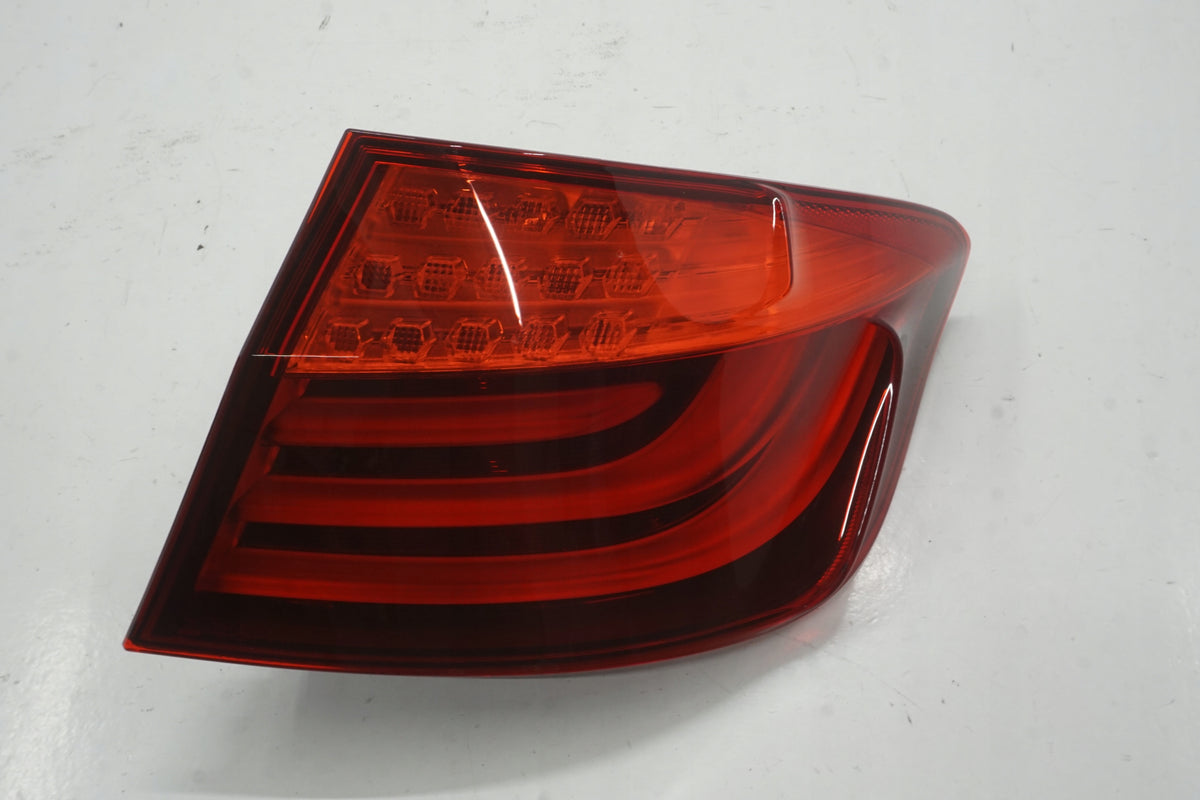 BMW 5 F10 LAMP RIGHT REAR 7203230