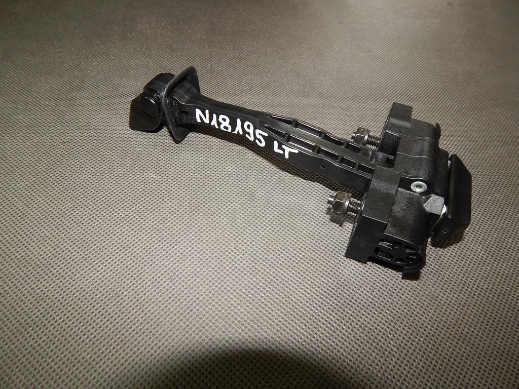 BMW 5 G30 DOOR STOP LEFT REAR 7341033