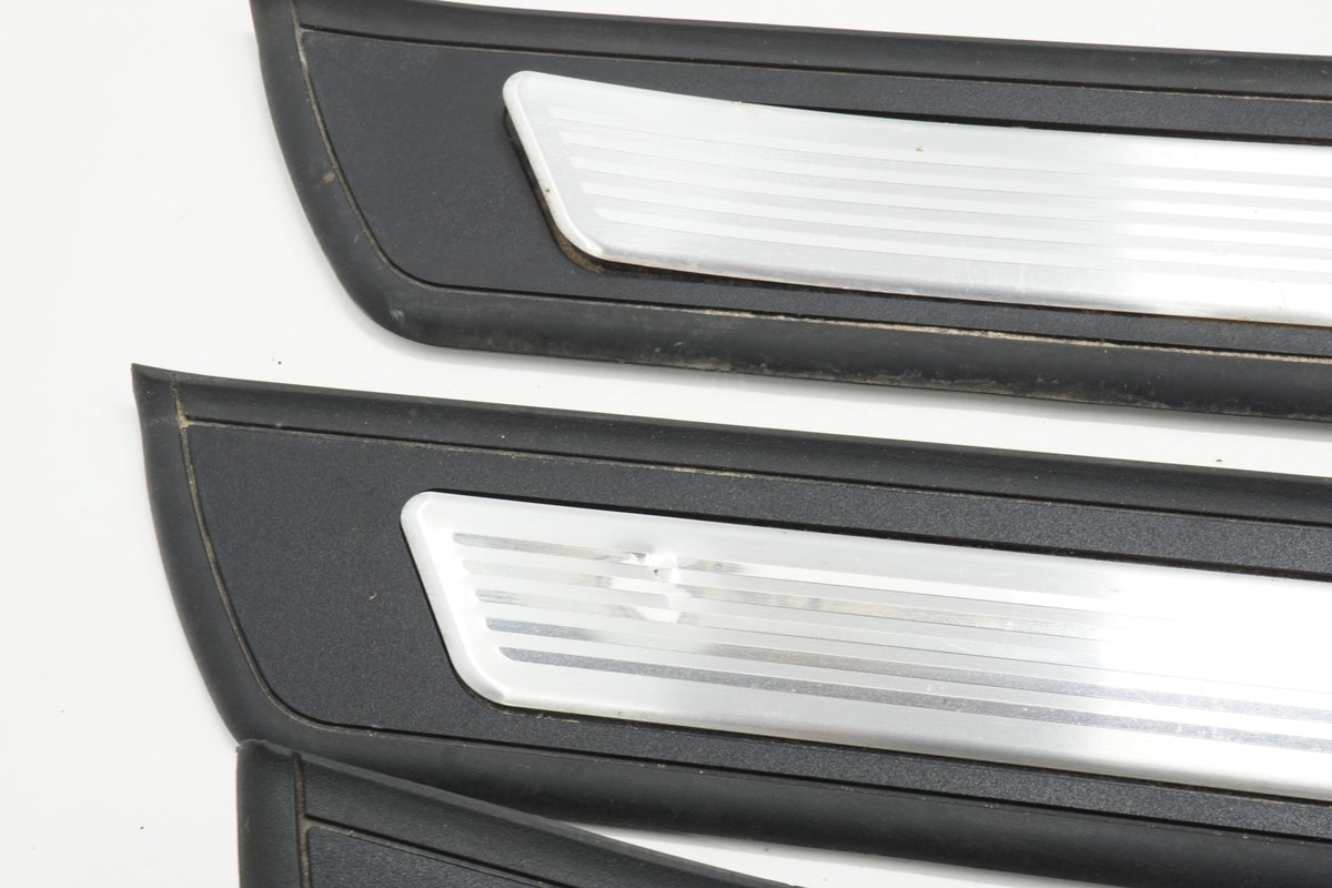 BMW 5 GT F07 LCI 13R THRESHOLD PADS M-PACKAGE 8051471
