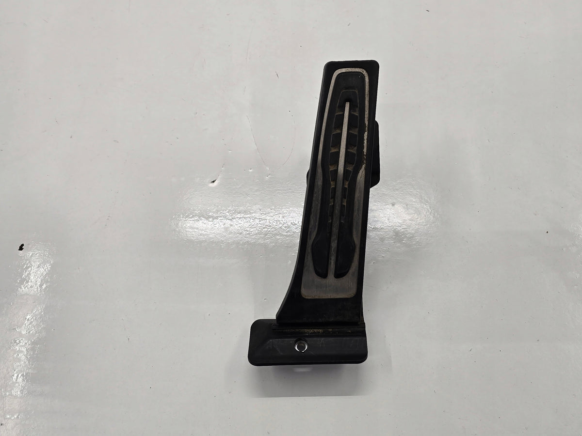 BMW 6 GT G32 17R GAS PEDAL AUTOMATIC EUROPE 6871053