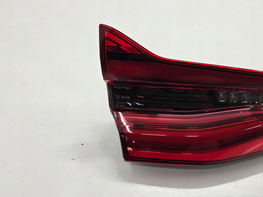 BMW 6 GT G32 17R LAMP LEFT REAR IN FLAP 7376485