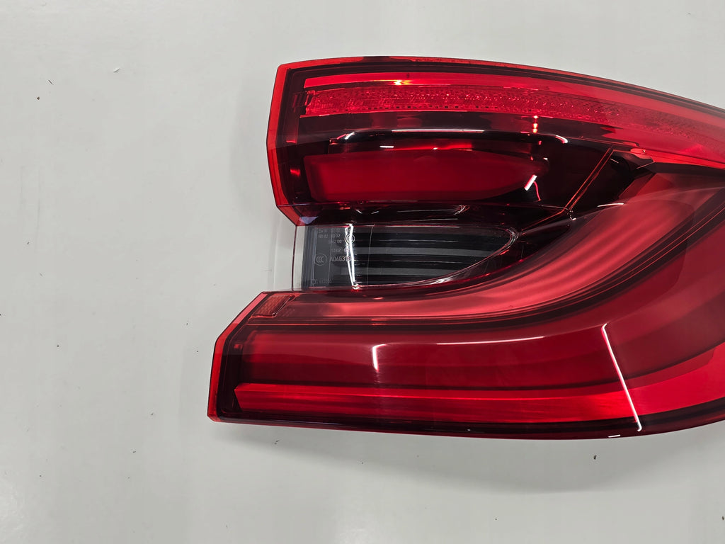 BMW 6 GT G32 17R LAMP RIGHT REAR 7376484