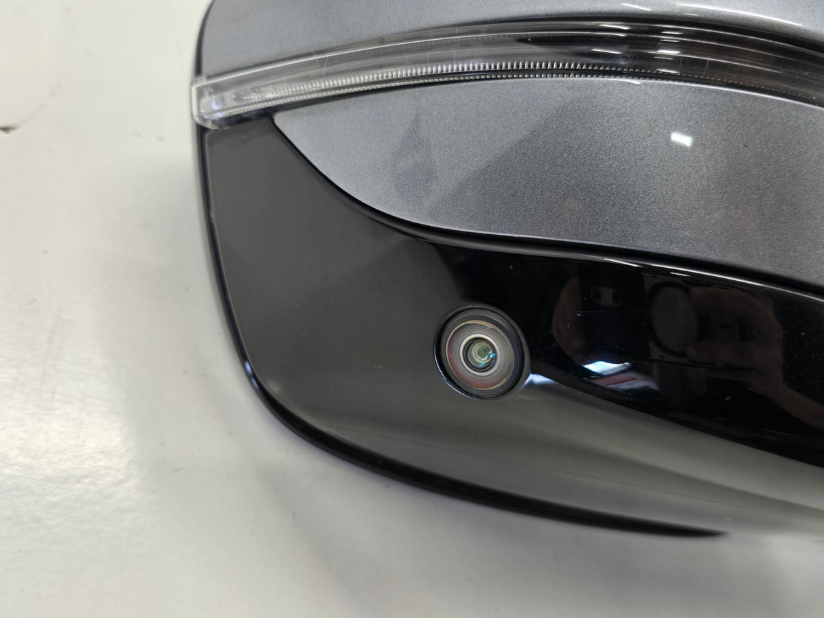 BMW 6 GT G32 M-PACKAGE 17R MIRROR RIGHT 9PIN CAMERA C2Y EUROPE