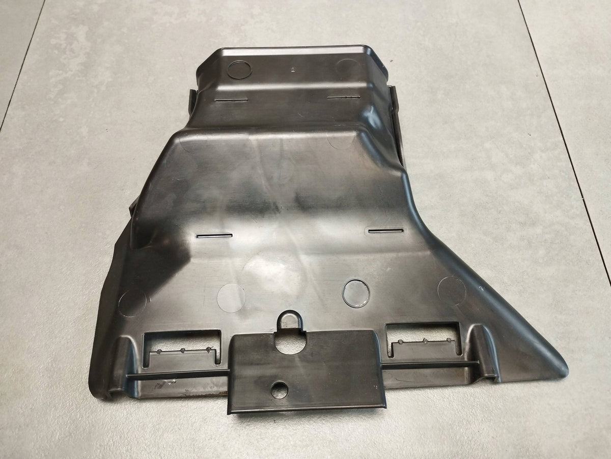 BMW 7 G11 CHANNEL AIR INTAKE LEFT 7343499