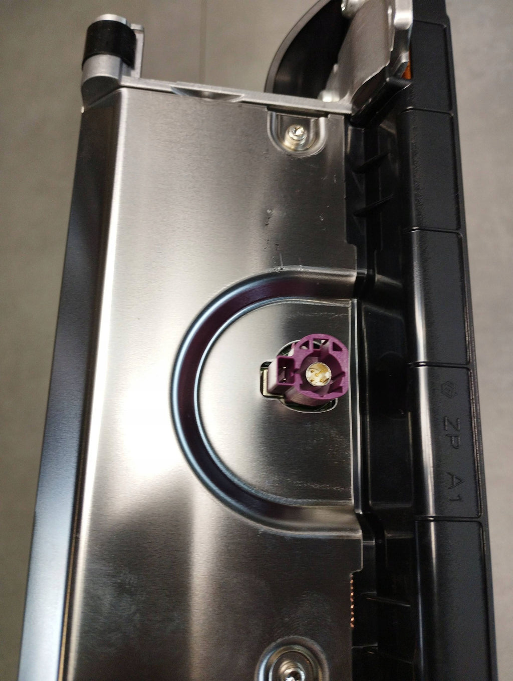BMW 7 G11 DISPLAY SCREEN 6805326
