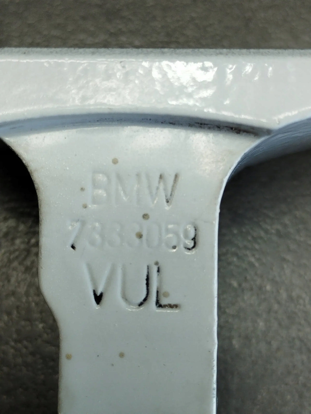 BMW 7 G11 DOOR HINGES LEFT FRONT WITH BODY 7333059