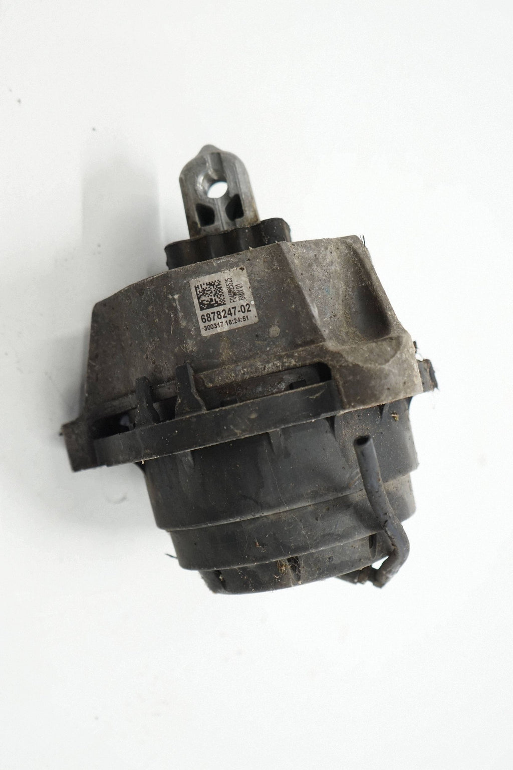 BMW 7 G11 G12 17R 3.0D PAW ENGINE CUSHION 6878247