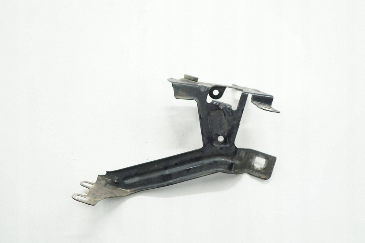 BMW 7 G11 G12 17R BRACKET FENDER MOUNT RIGHT FRONT B41 7347424