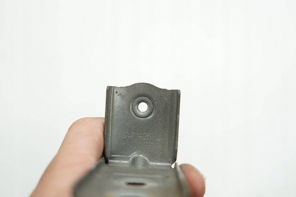 BMW 7 G11 G12 17R BRACKET FENDER MOUNT RIGHT FRONT B41 7347426
