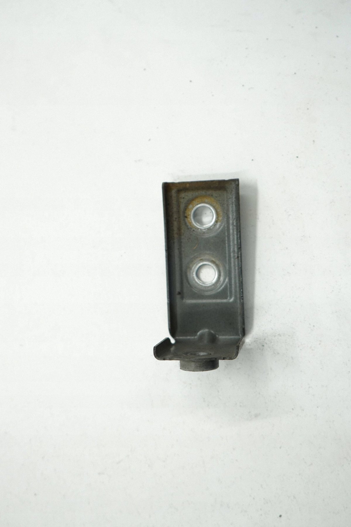 BMW 7 G11 G12 17R BRACKET FENDER MOUNT RIGHT FRONT B41 7347426