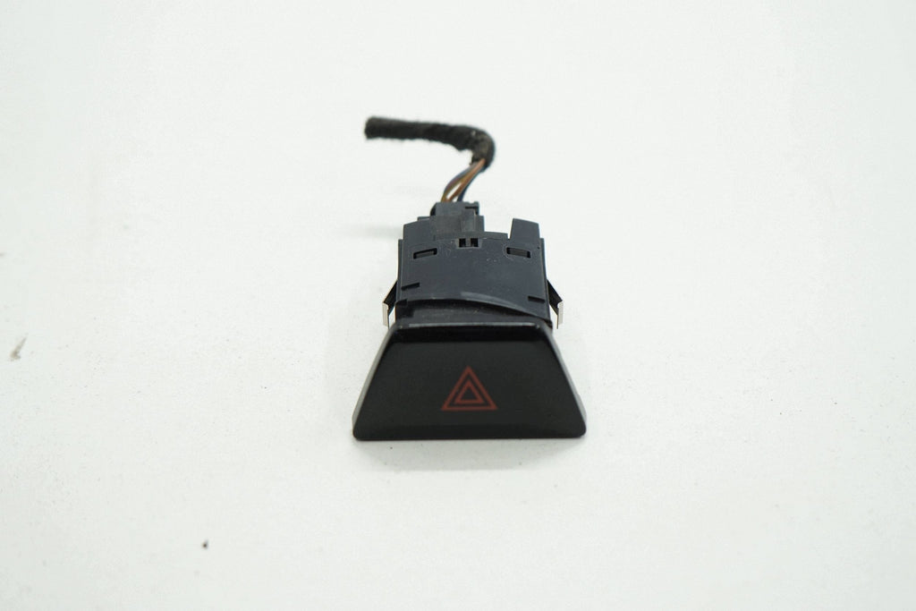 BMW 7 G11 G12 17R EMERGENCY LIGHT BUTTON 6993046