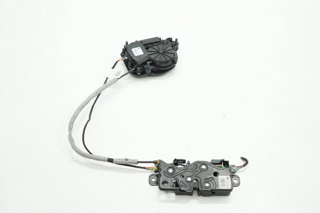 BMW 7 G11 G12 17R TAILGATE PULL LOCK 7357097 7441014