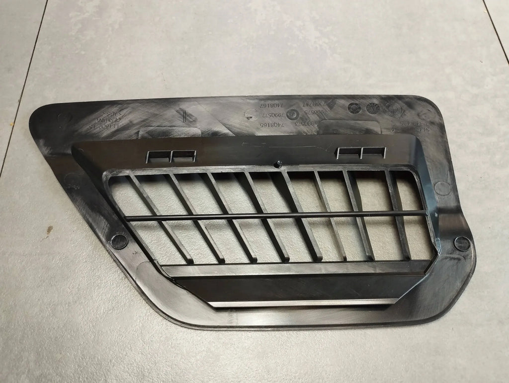 BMW 7 G11 GRILLE AIR INTAKE LEFT 7390747