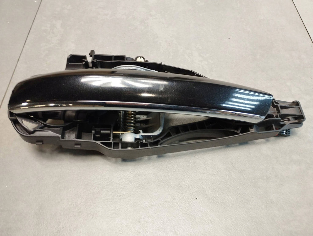 BMW 7 G11 HANDLE LEFT FRONT KEYLESS 475 UK 7377241