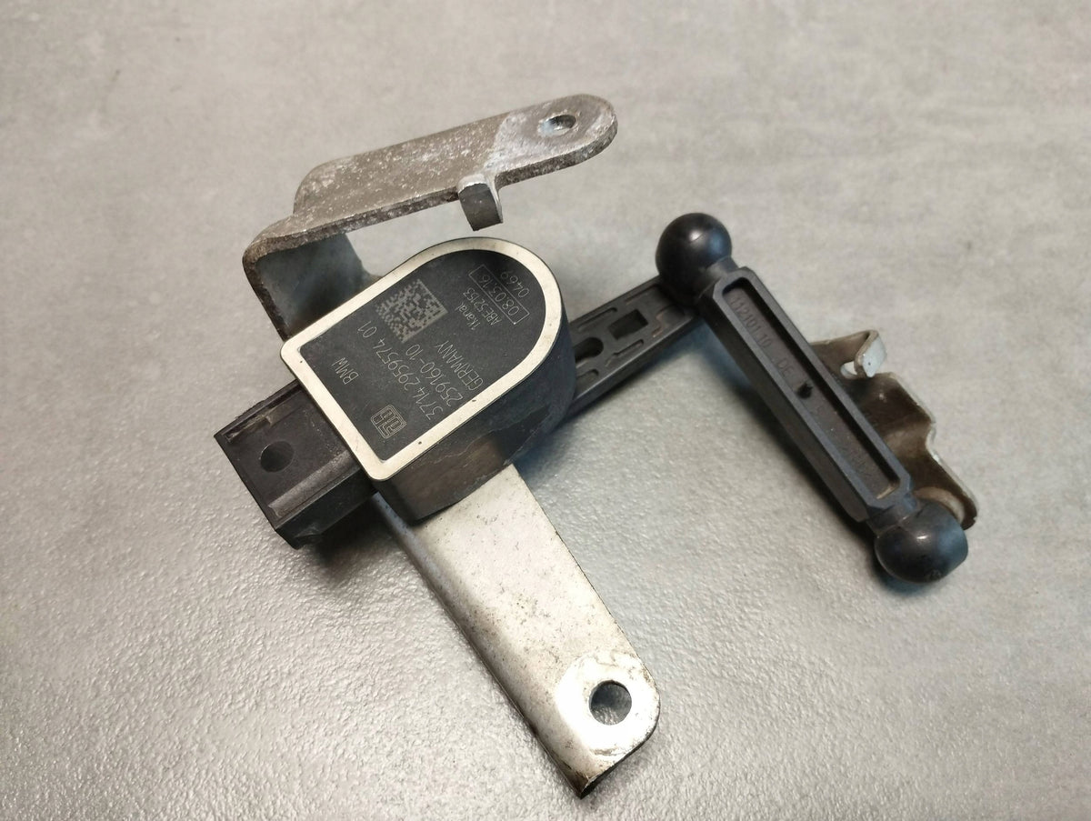 BMW 7 G11 LAMP LEVELING SENSOR 6869138