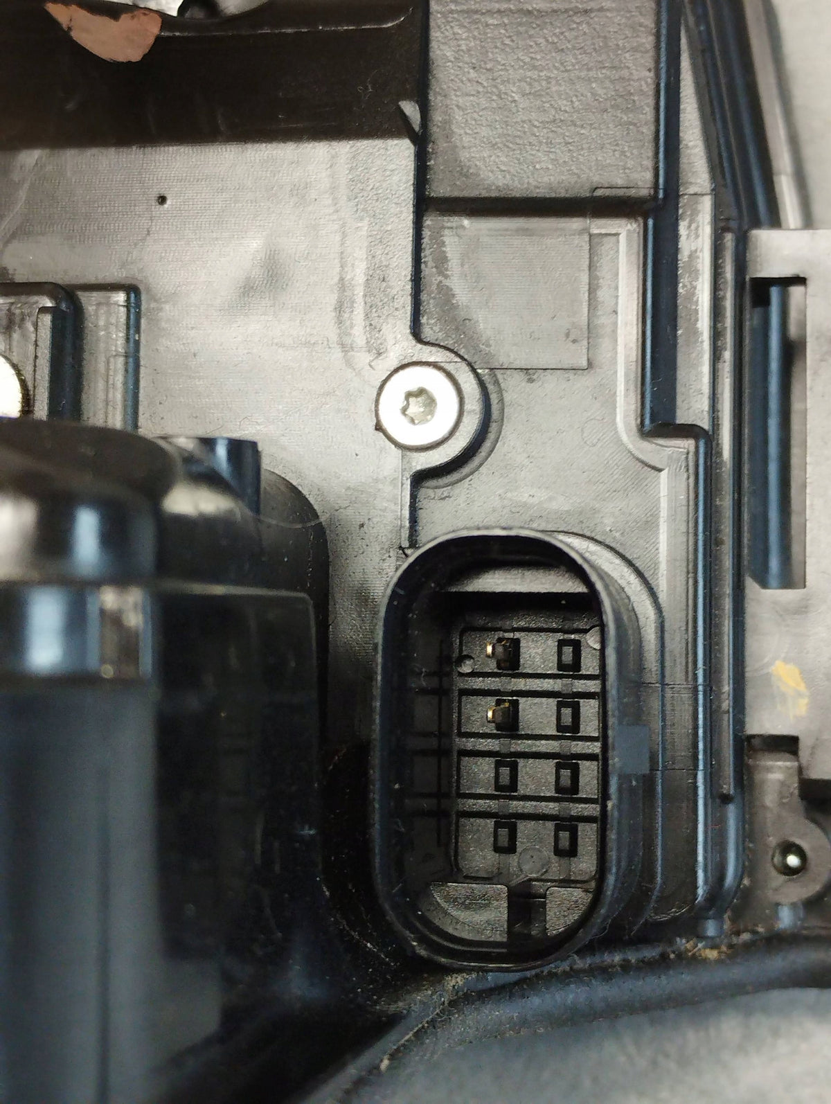 BMW 7 G11 LOCK RIGHT FRONT SOFT CLOSE 2581892 UK