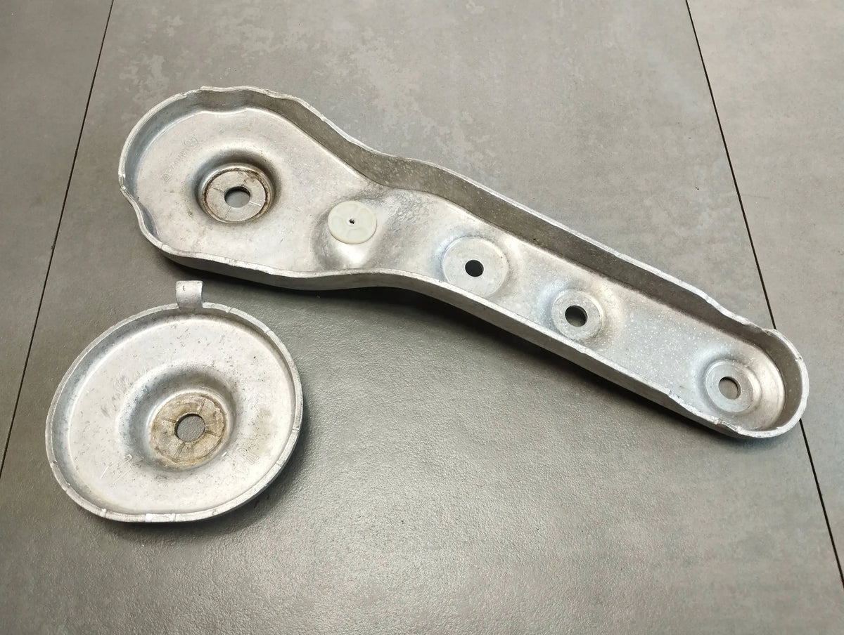 BMW 7 G11 REACTION BRACKET 6861142