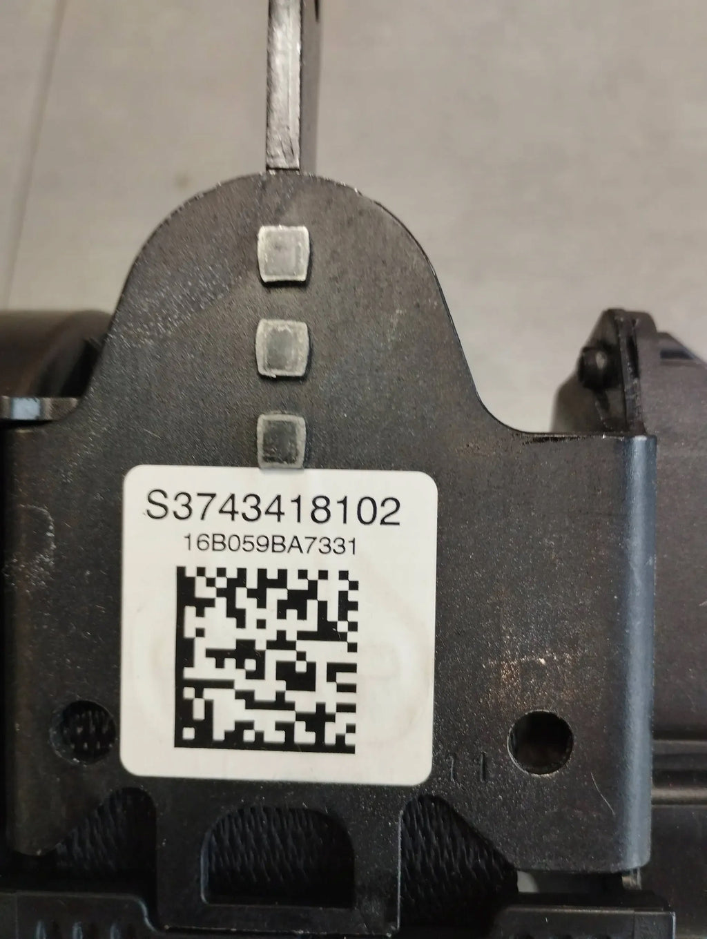 BMW 7 G11 SEAT BELT LEFT REAR 7434181