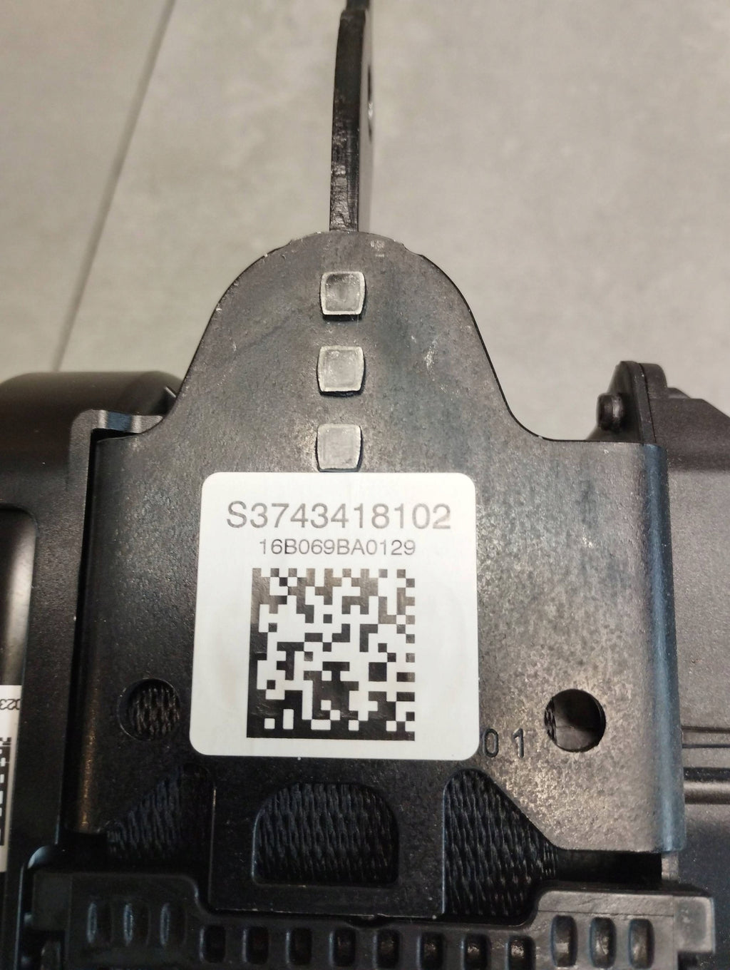 BMW 7 G11 SEAT BELT LEFT REAR 7434181