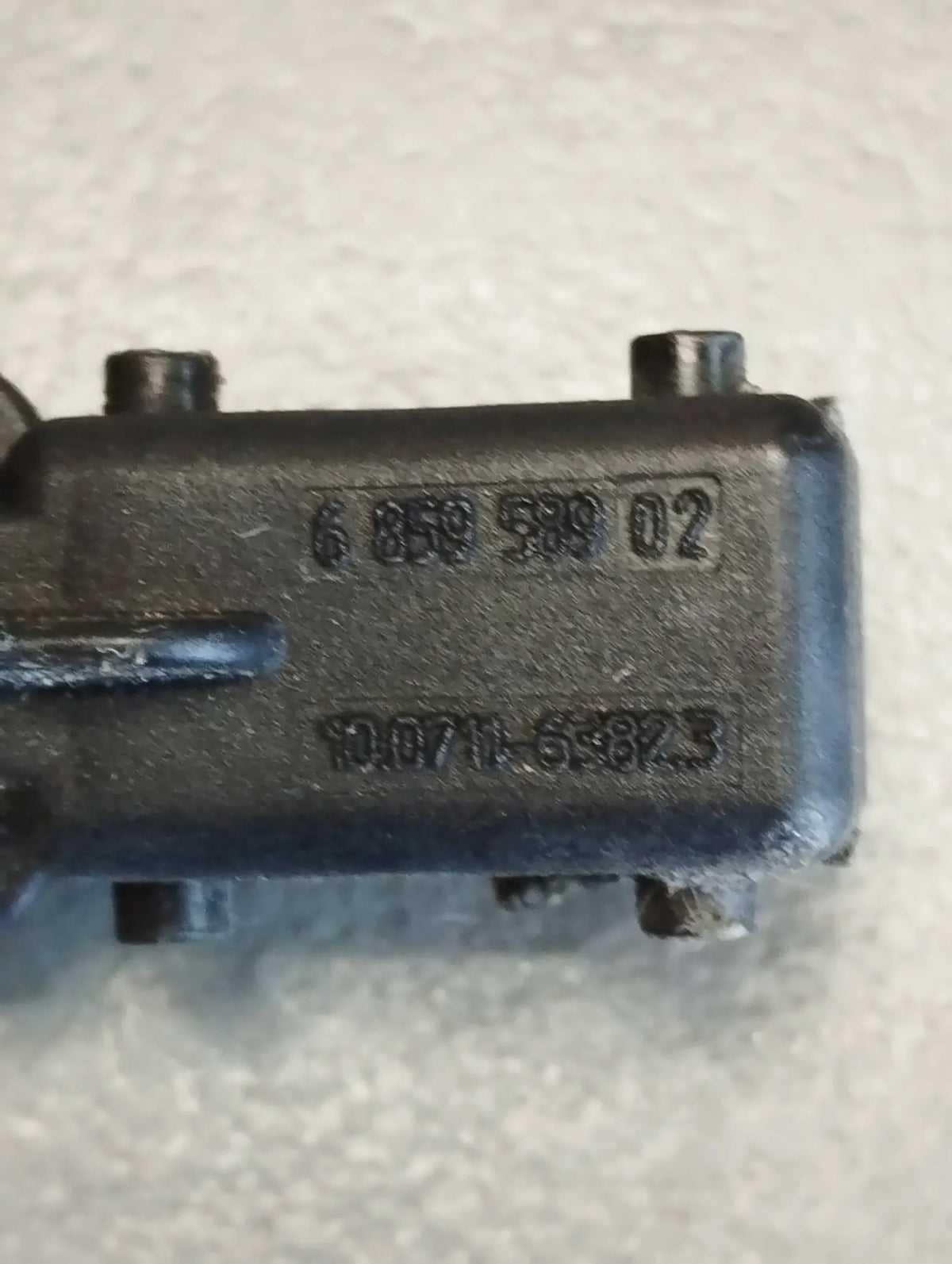 BMW 7 G11 SENSOR ABS 6859589