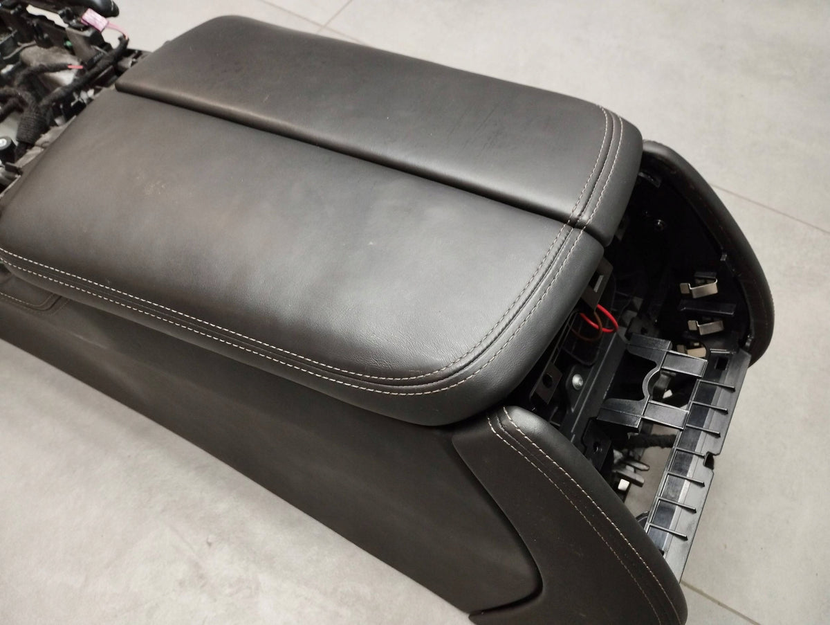 BMW 7 G11 TUNNEL ARMREST 94250521 UK