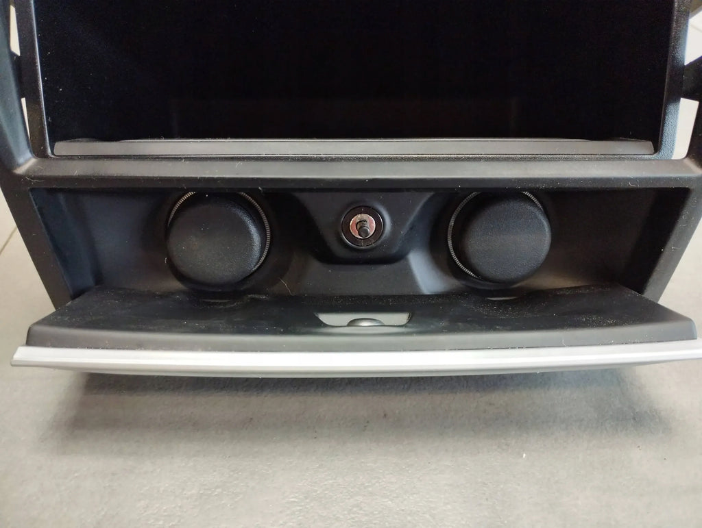 BMW 7 G11 TUNNEL STORAGE 9302185