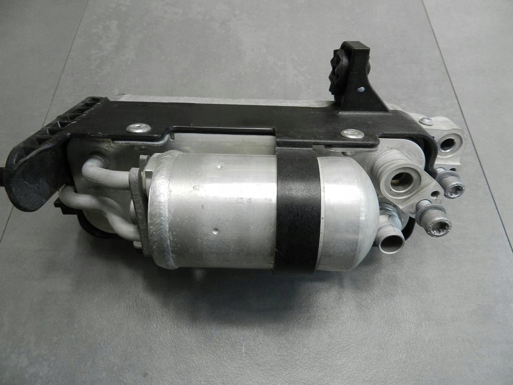 BMW 7 G12 AIR CONDITIONING CONDENSER 9309007