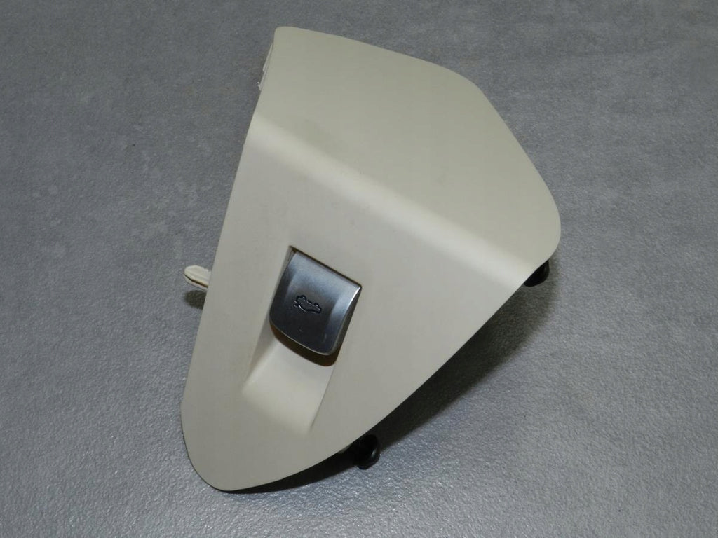 BMW 7 G12 FLAP OPENING BUTTON 9299459