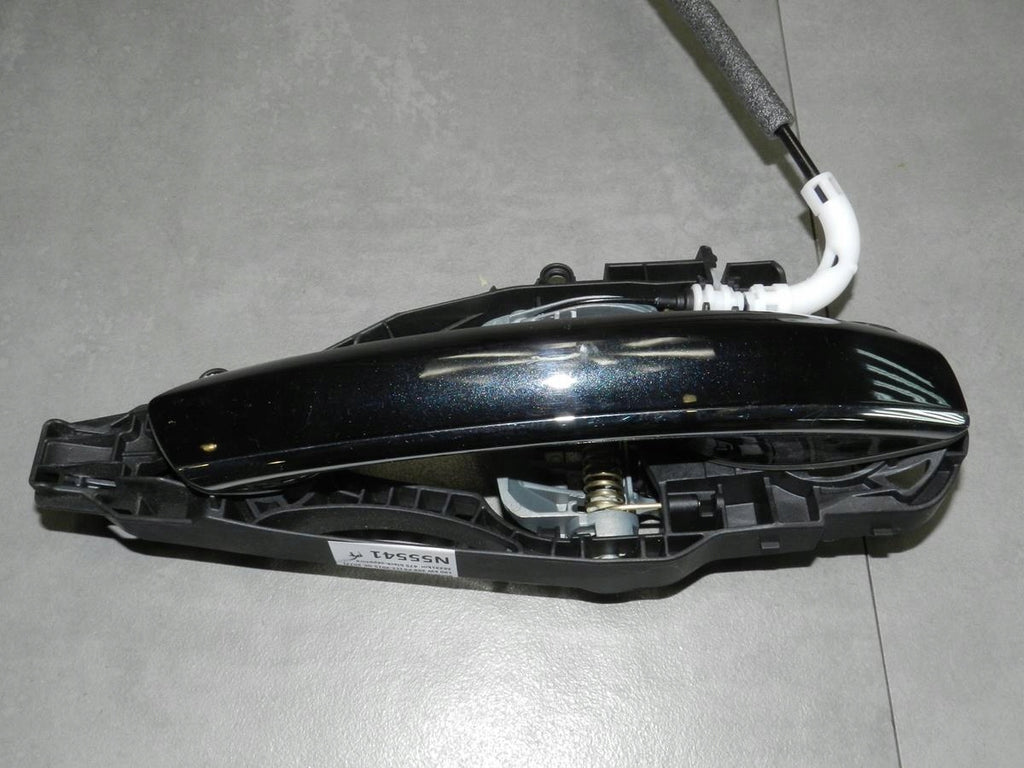 BMW 7 G12 HANDLE RIGHT REAR KEYLESS