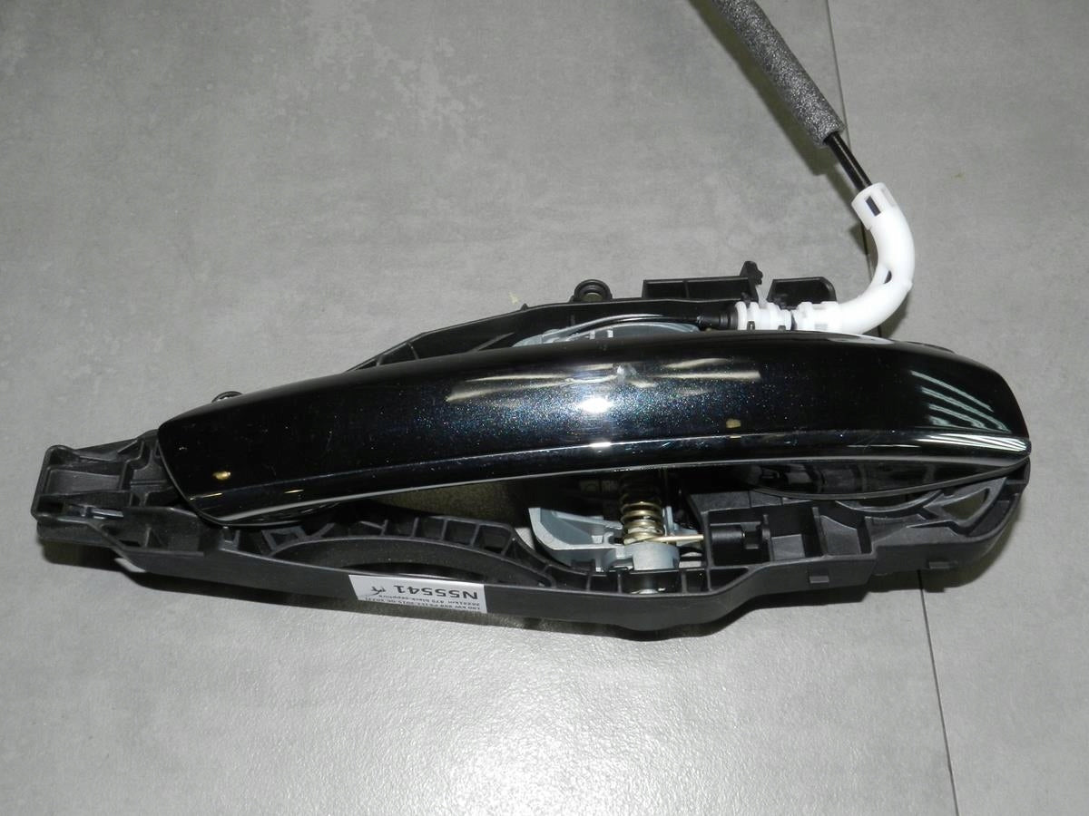 BMW 7 G12 HANDLE RIGHT REAR KEYLESS