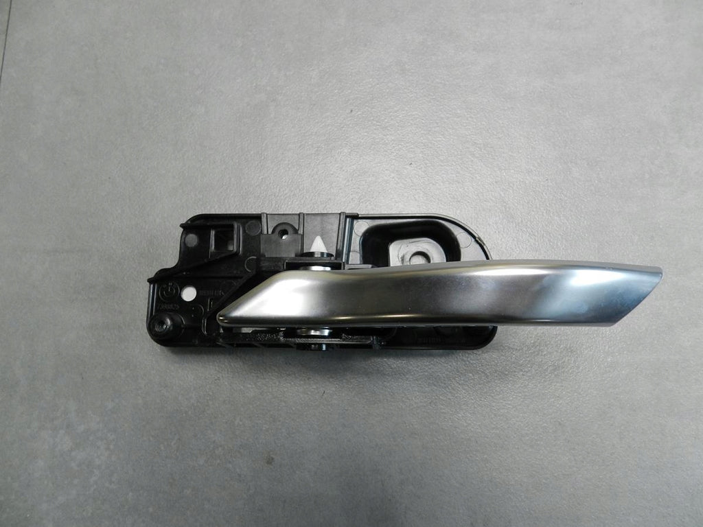 BMW 7 G12 INTERIOR DOOR HANDLE LEFT FRONT 7398825