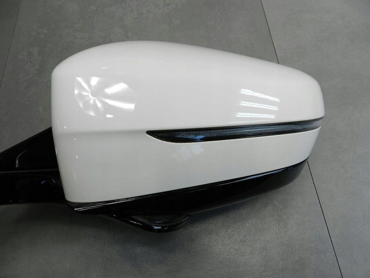 BMW 8 G15 MIRROR LEFT 9 PIN CAMERA A300