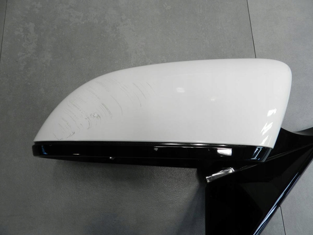 BMW 8 G15 MIRROR LEFT 9 PIN CAMERA A300