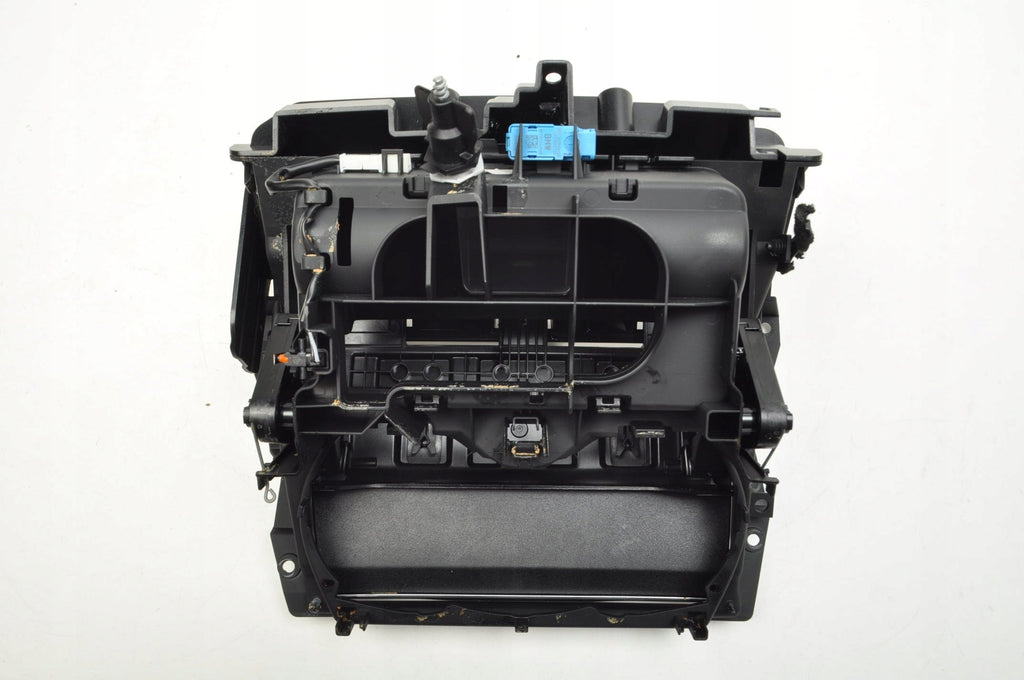 BMW 8 G16 CENTER CONSOLE STORAGE 9396504