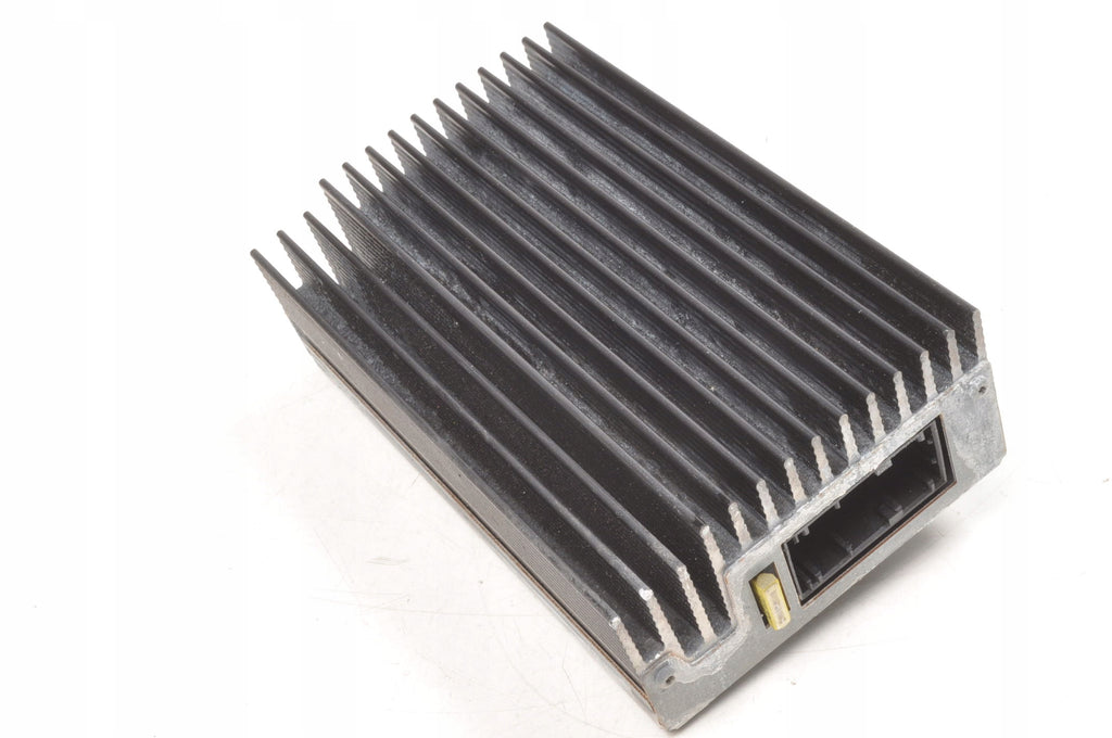BMW E70 AMPLIFIER 9133913