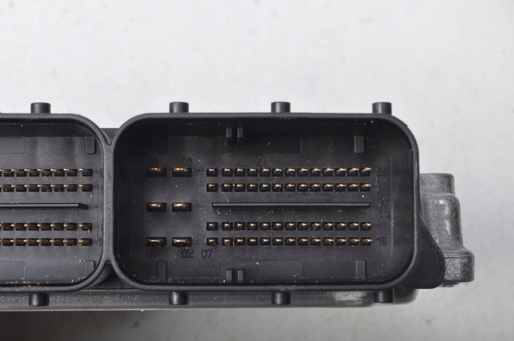 BMW E87 2.0 D ENGINE COMPUTER 8506374-01