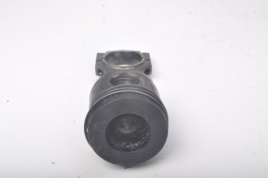 BMW E90 E91 2.0 D PISTON WITH CONNECTING ROD