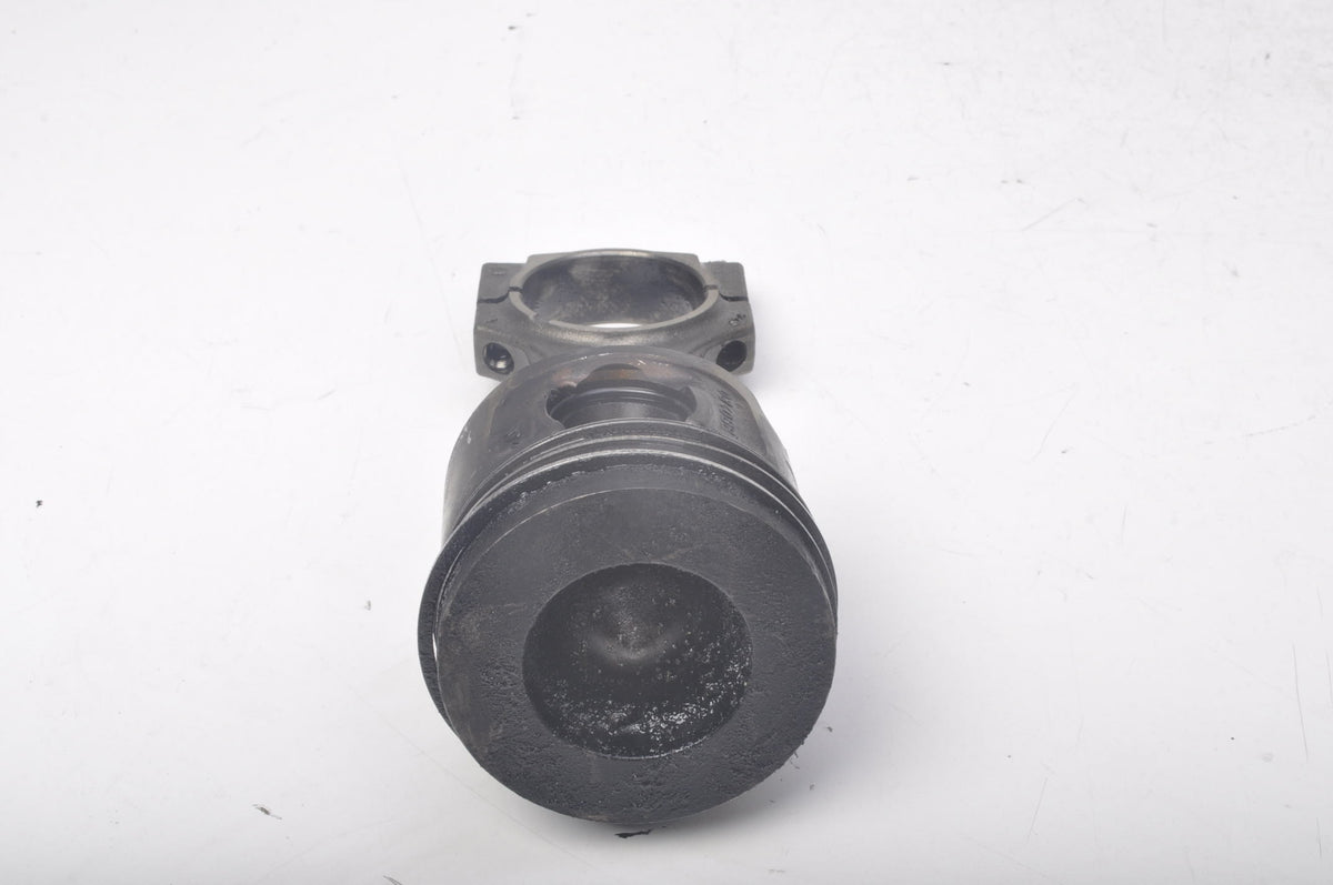 BMW E90 E91 2.0 D PISTON WITH CONNECTING ROD