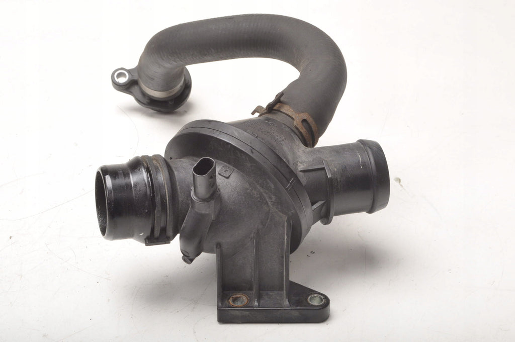 BMW F20 2.0 125i THERMOSTAT HOUSING 6601544