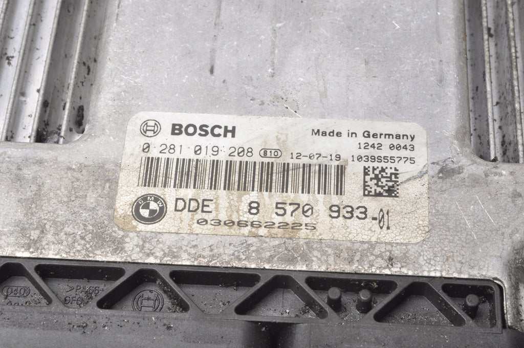 BMW F20 2.0 D ENGINE COMPUTER 8570933