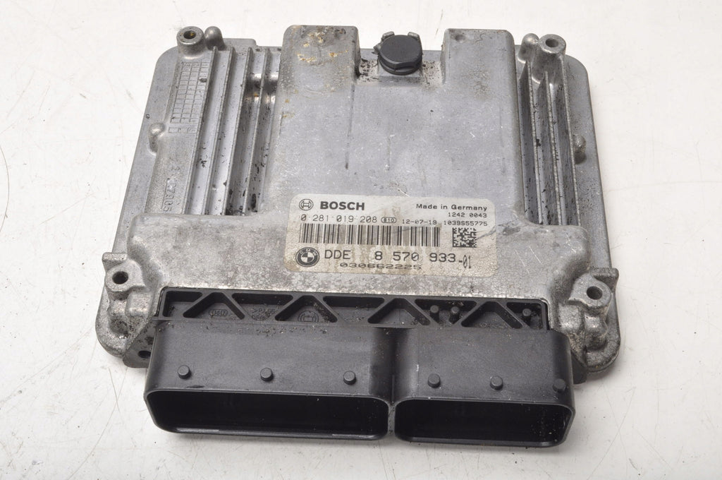 BMW F20 2.0 D ENGINE COMPUTER 8570933