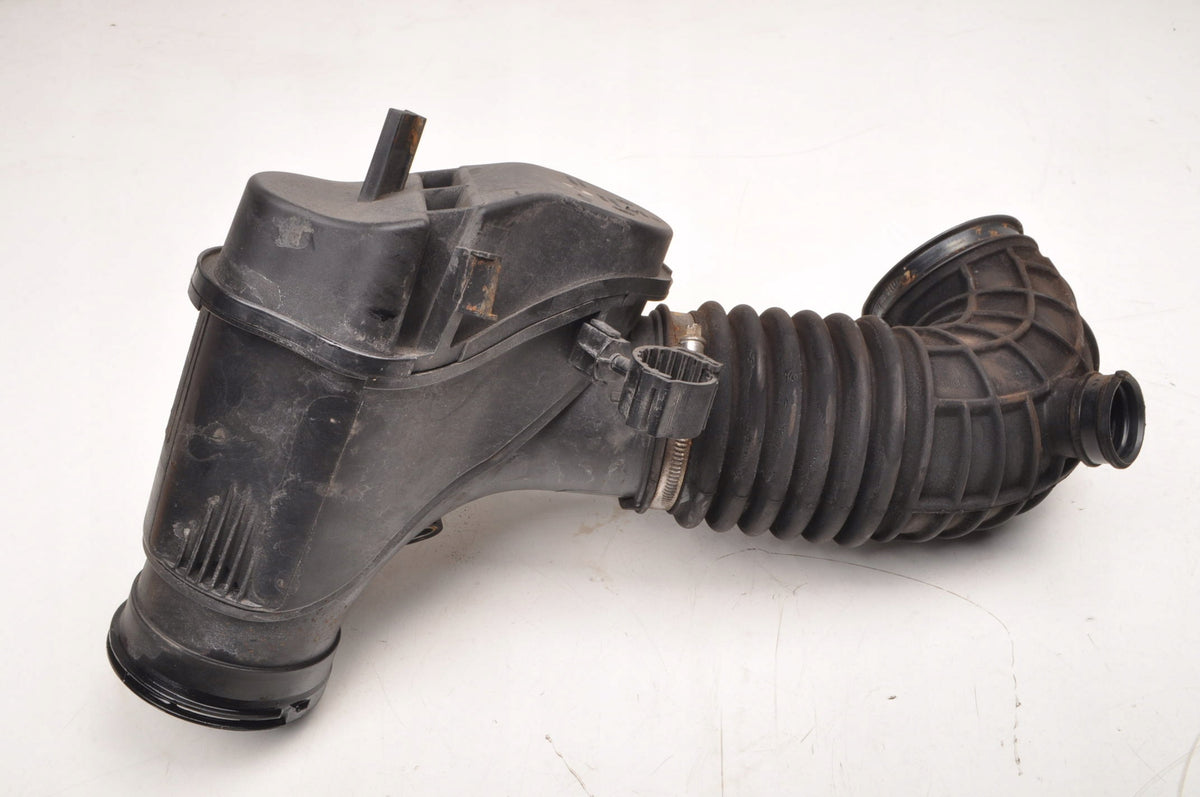 BMW F20 F21 1.5 D AIR RESONATOR 8513961