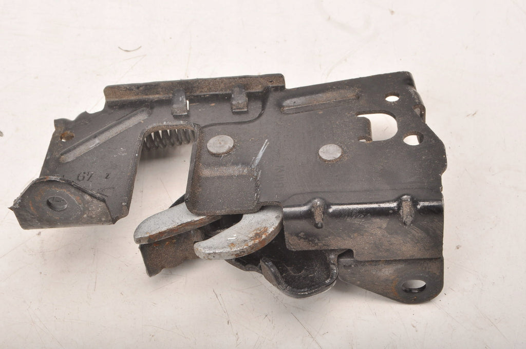 BMW F20 F21 F30 F31 MASK LOCK RIGHT 7242549