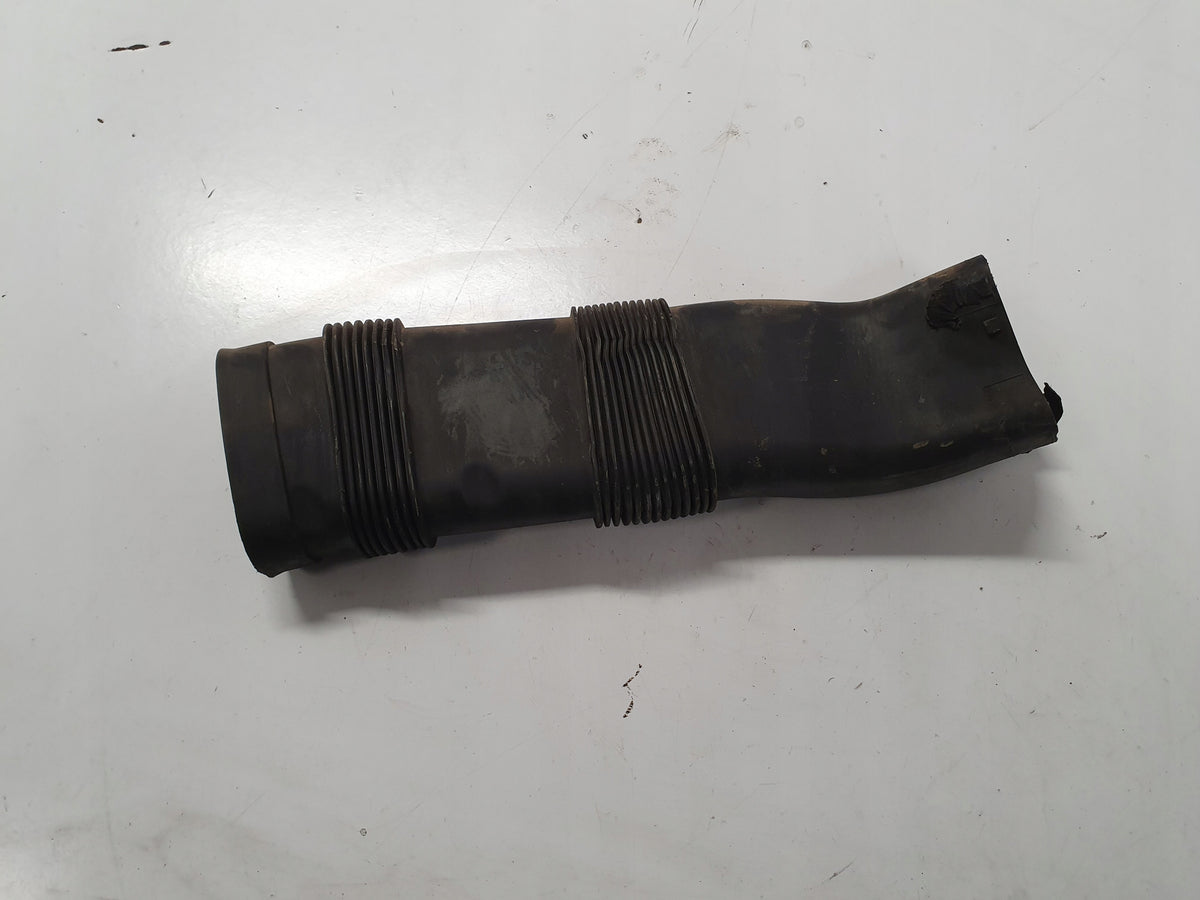 BMW F30 F31 AIR INTAKE PIPE 3.0D 8507567