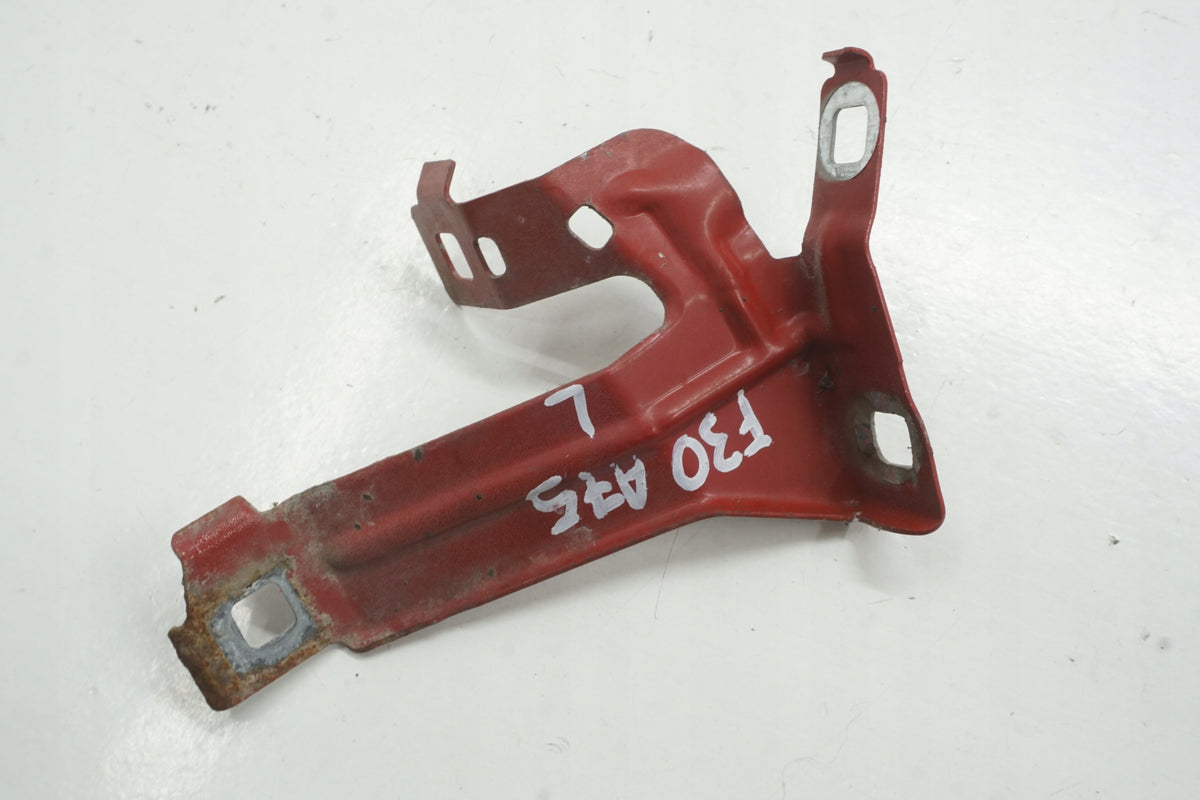 BMW F30 F31 FENDER BRACKET LEFT FRONT A75