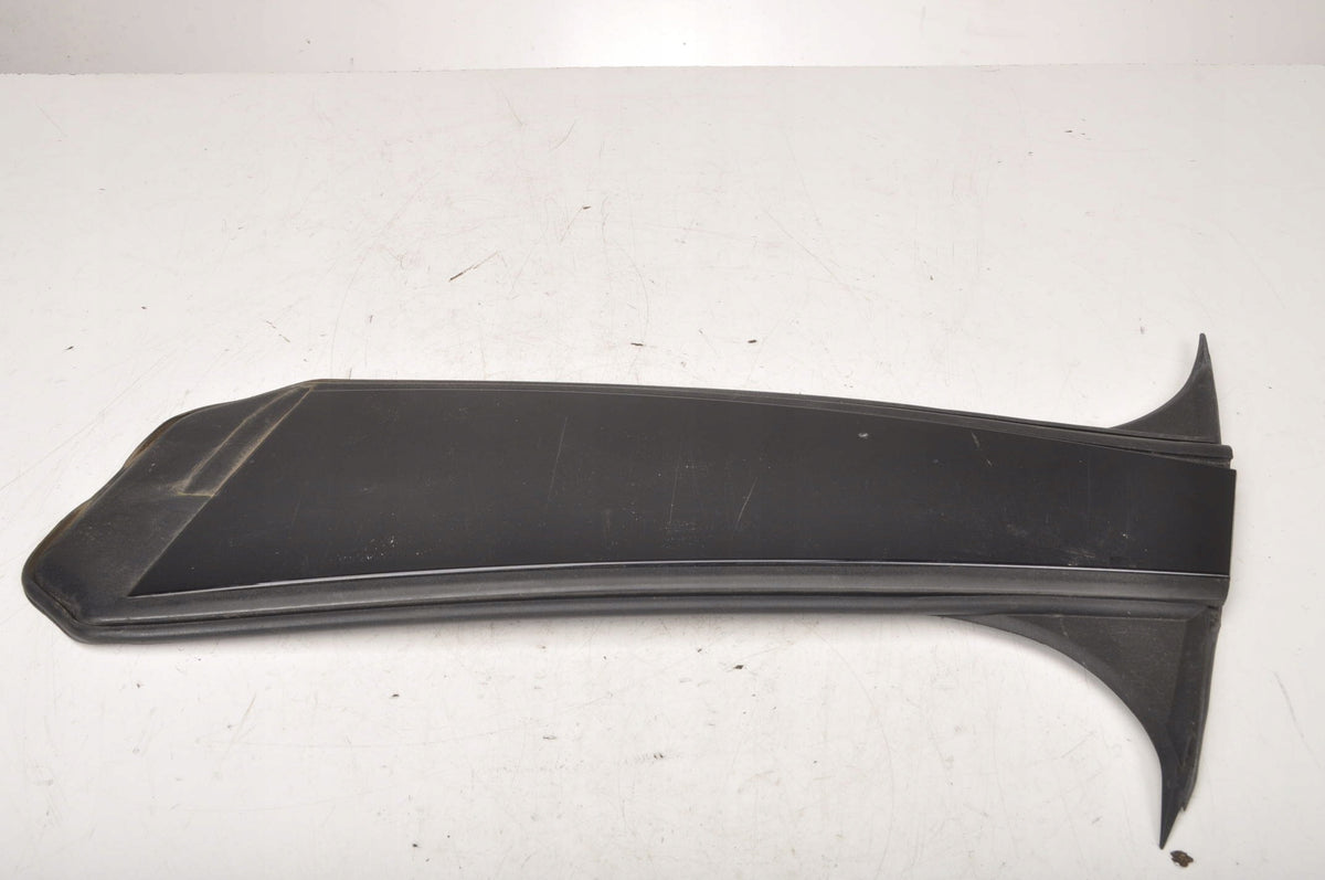 BMW F34 RIGHT POST COVER