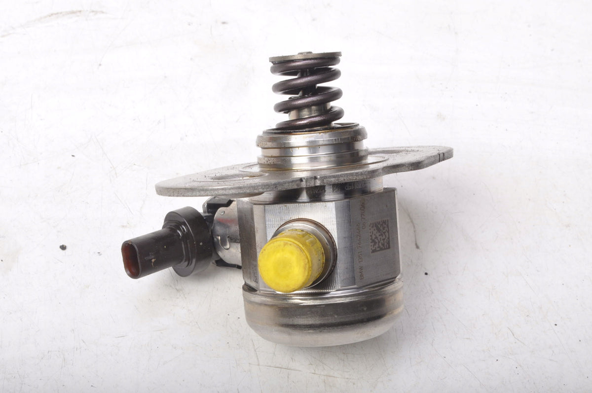 BMW F36 2.0 420i FUEL PUMP 7642466